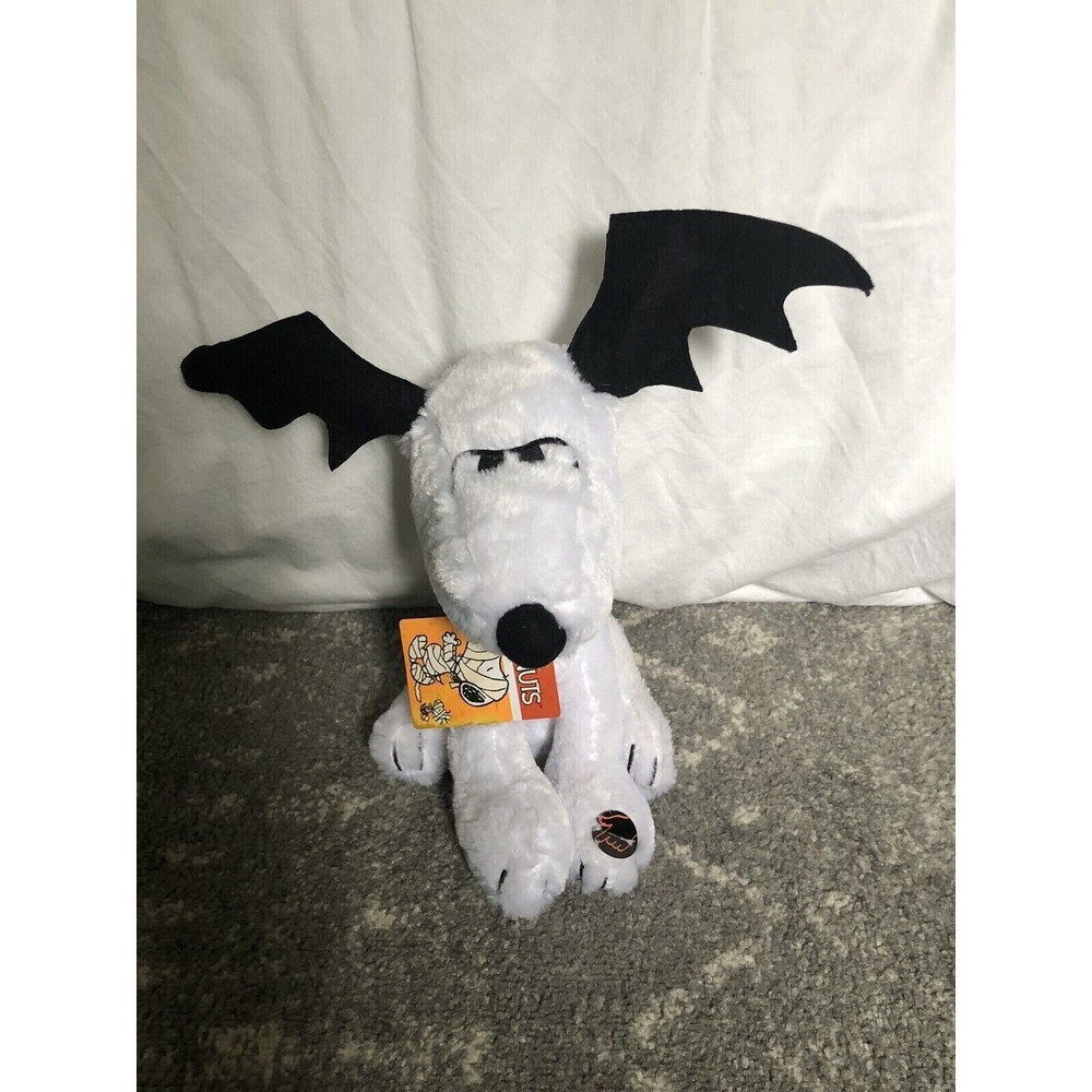 Halloween Peanuts Animated Musical Snoopy Plush w/Bat ears Plays Linus & Lucy